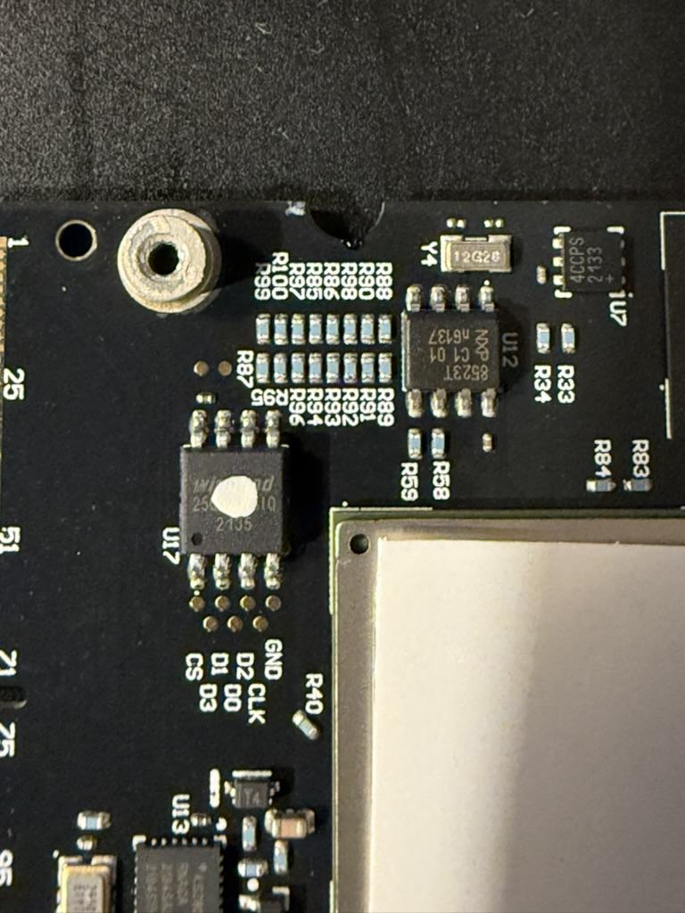 Form 3: SOM QSPI flash