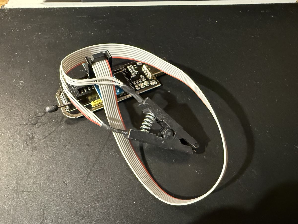 CH341A programmer and a clip for QSPI